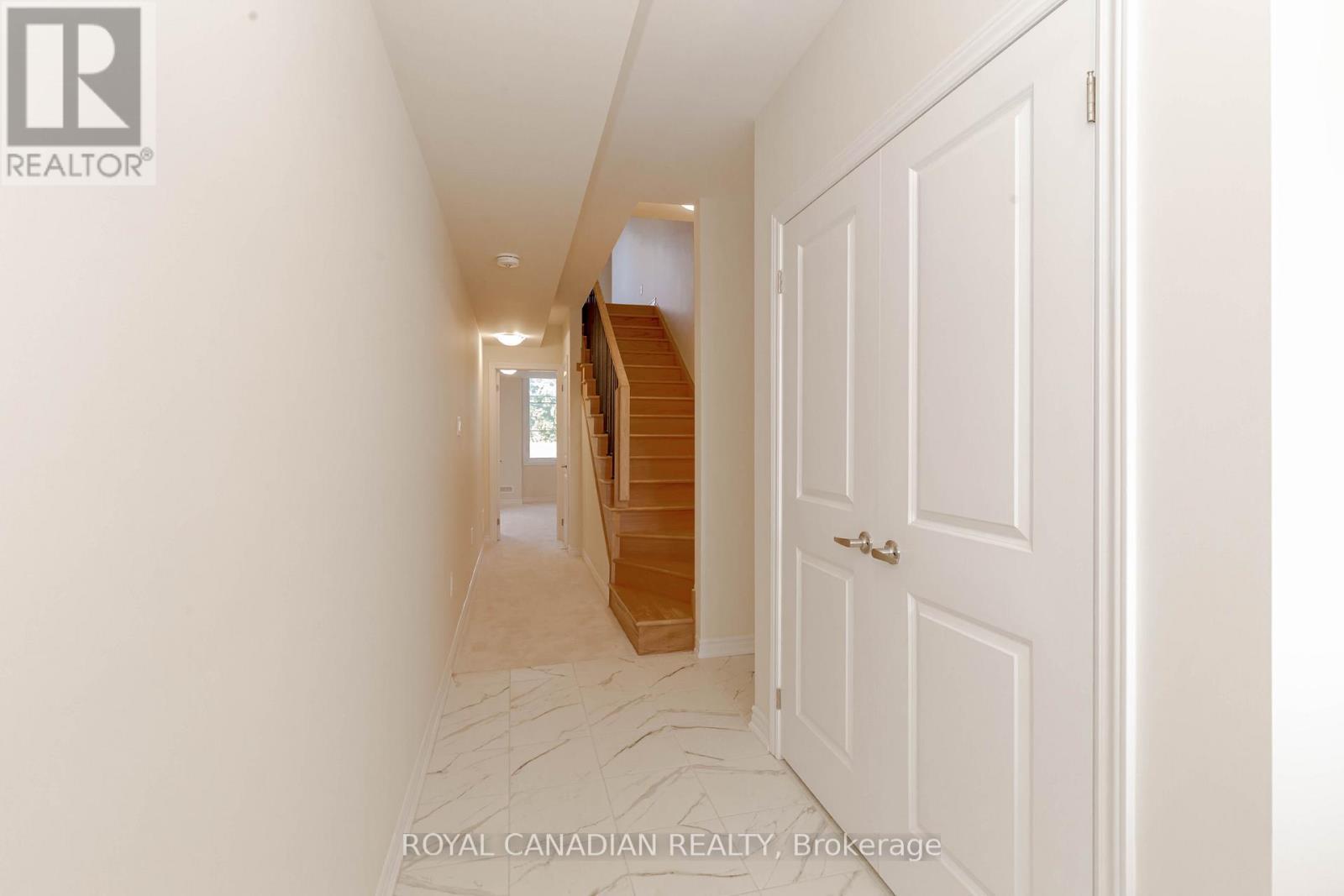 1453 National Common, Burlington, ON - Indoor Photo Showing Other Room