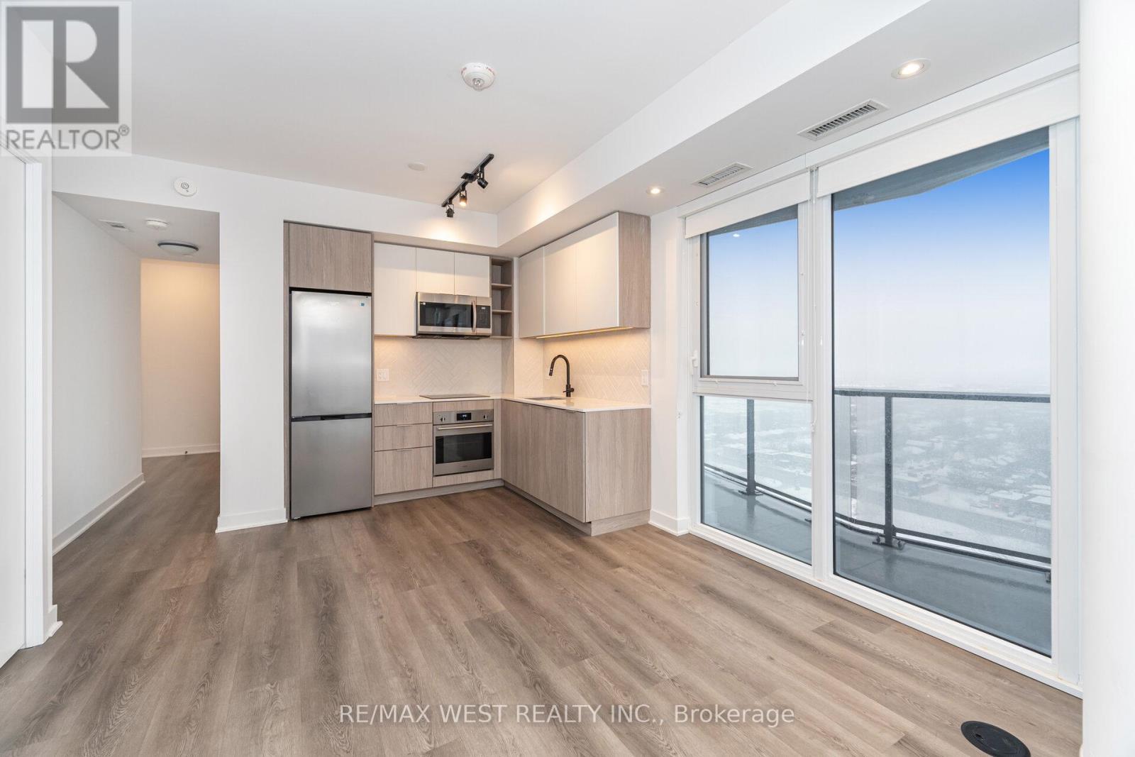 2304 - 36 Zorra Street, Toronto, ON - Indoor Photo Showing Kitchen