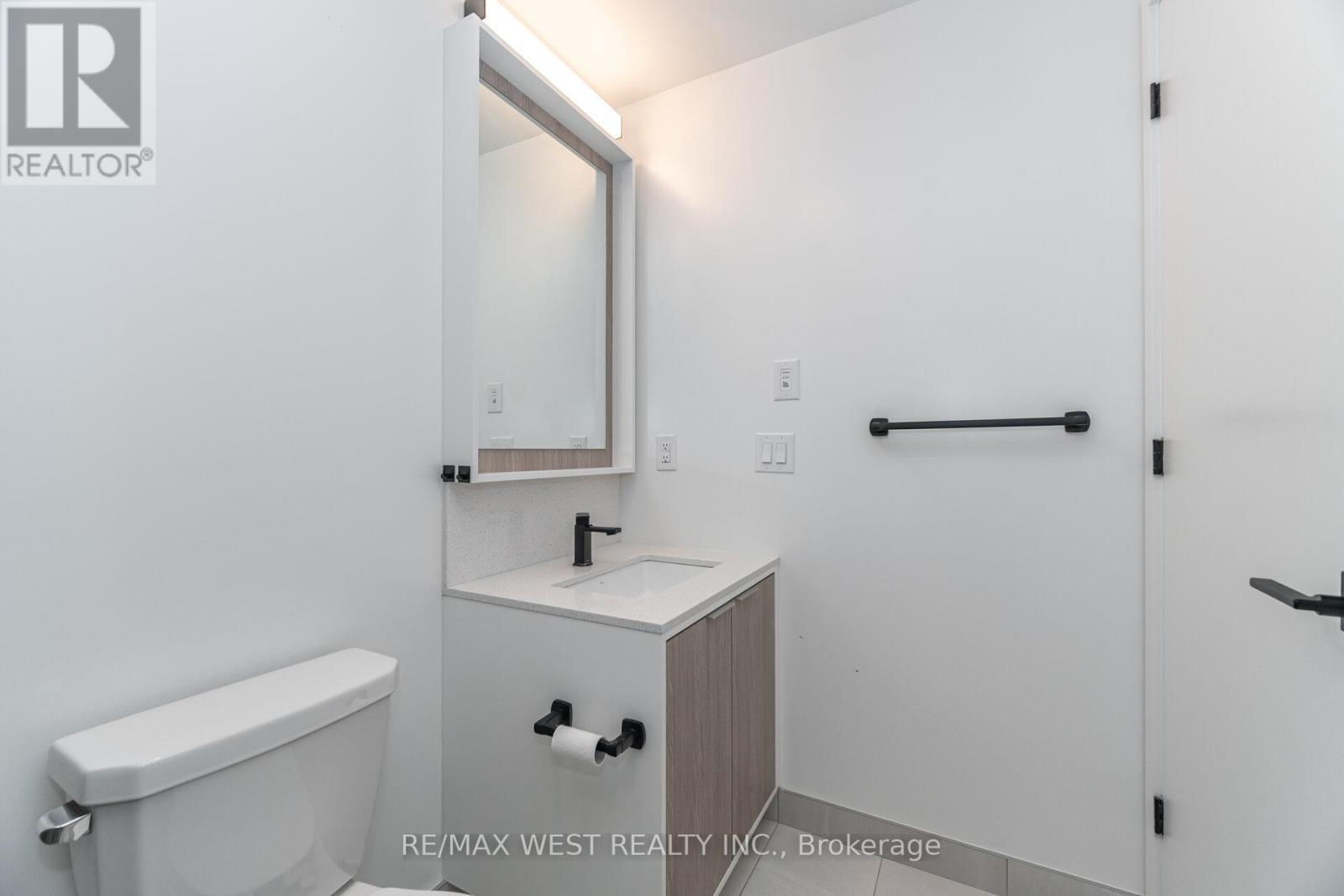 2304 - 36 Zorra Street, Toronto, ON - Indoor Photo Showing Bathroom