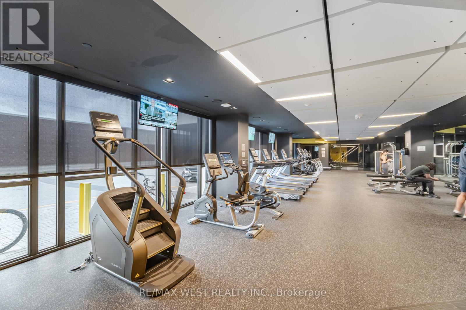 2304 - 36 Zorra Street, Toronto, ON - Indoor Photo Showing Gym Room