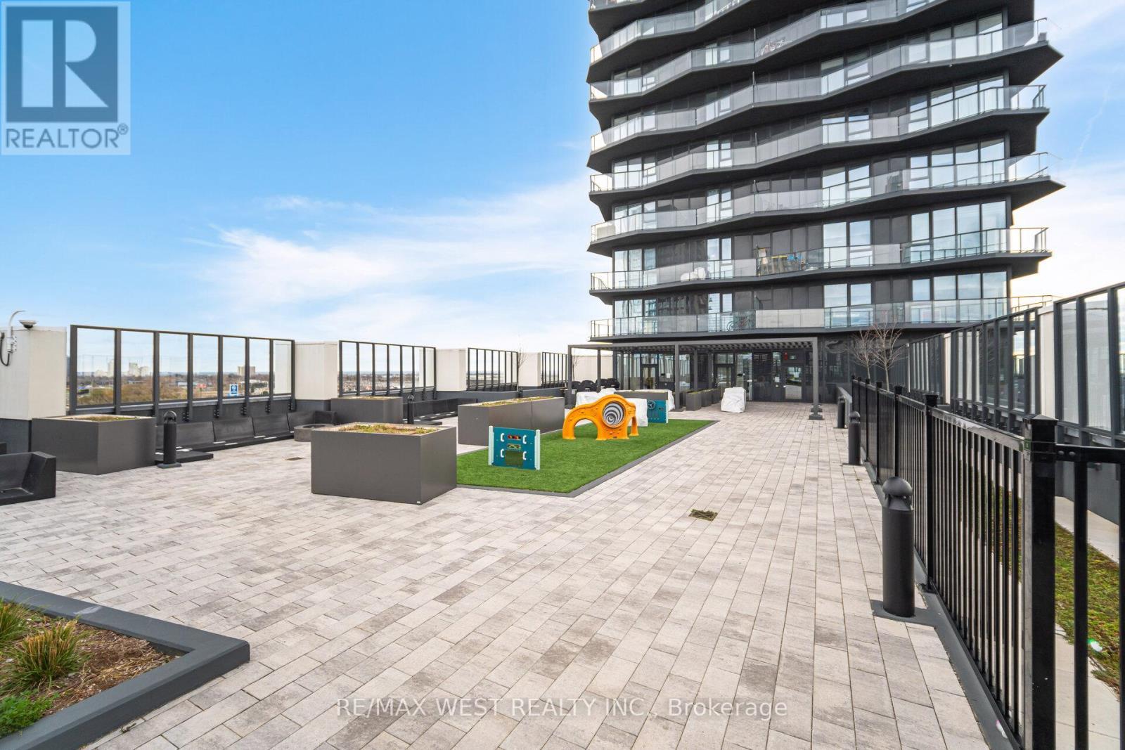 2304 - 36 Zorra Street, Toronto, ON - Outdoor