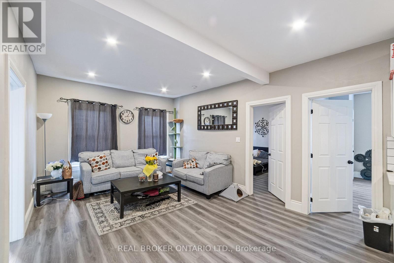 208 Mary Street, Hamilton, ON