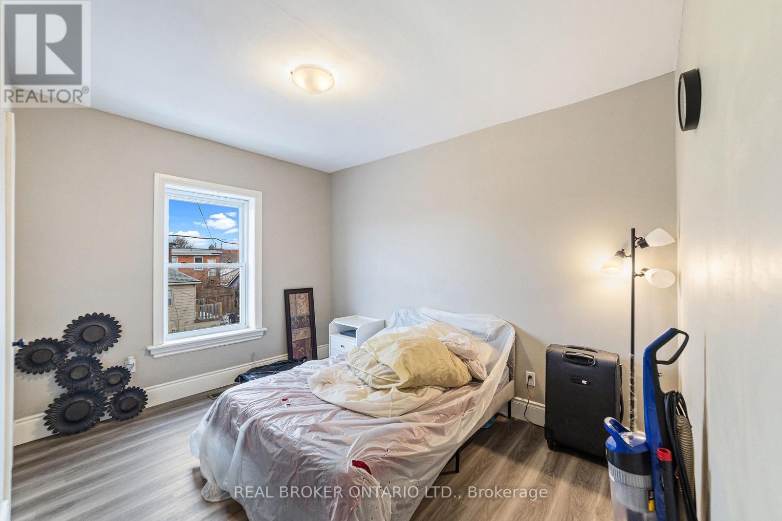 208 Mary Street, Hamilton, ON