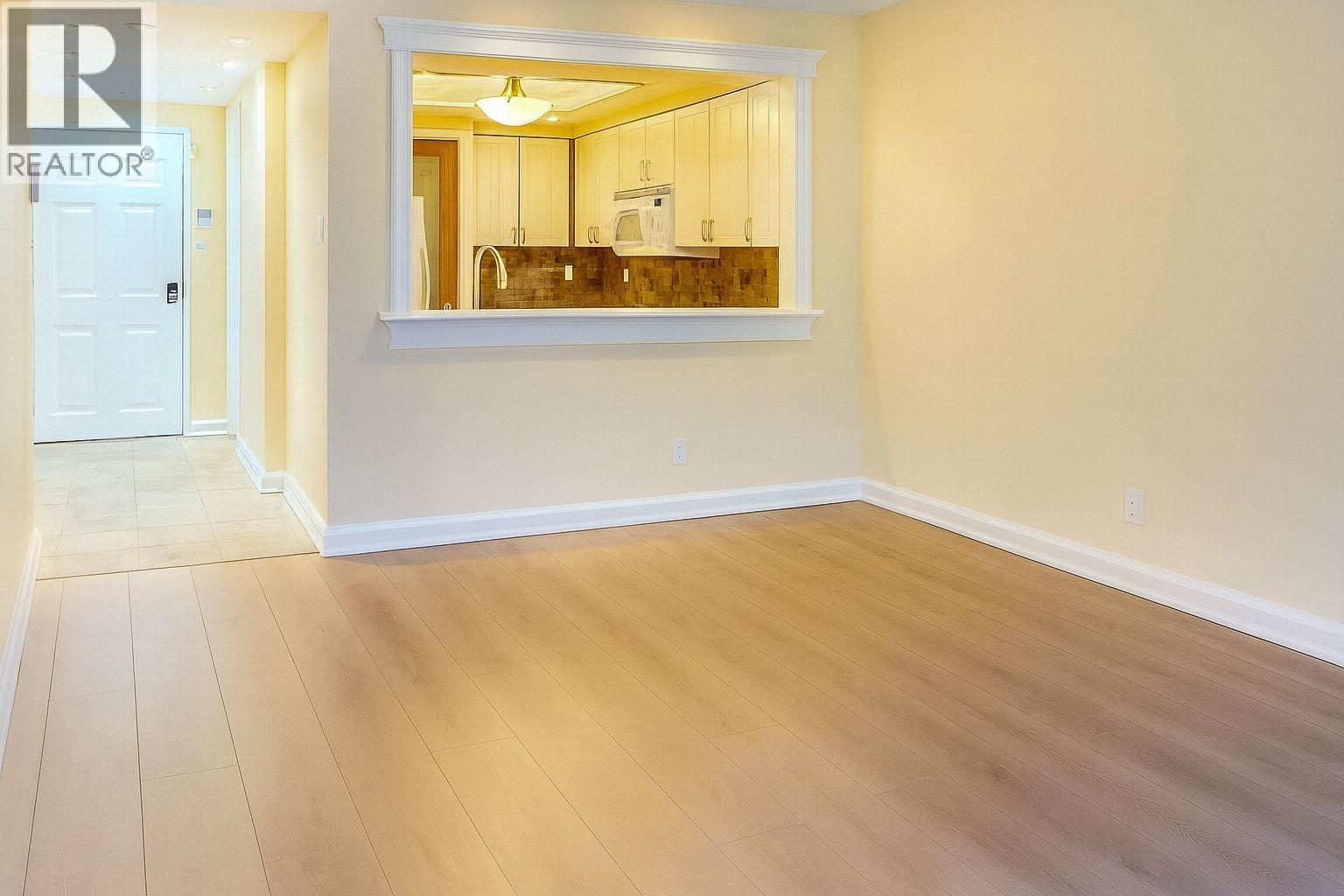 103 460 Westview Street, Coquitlam, BC