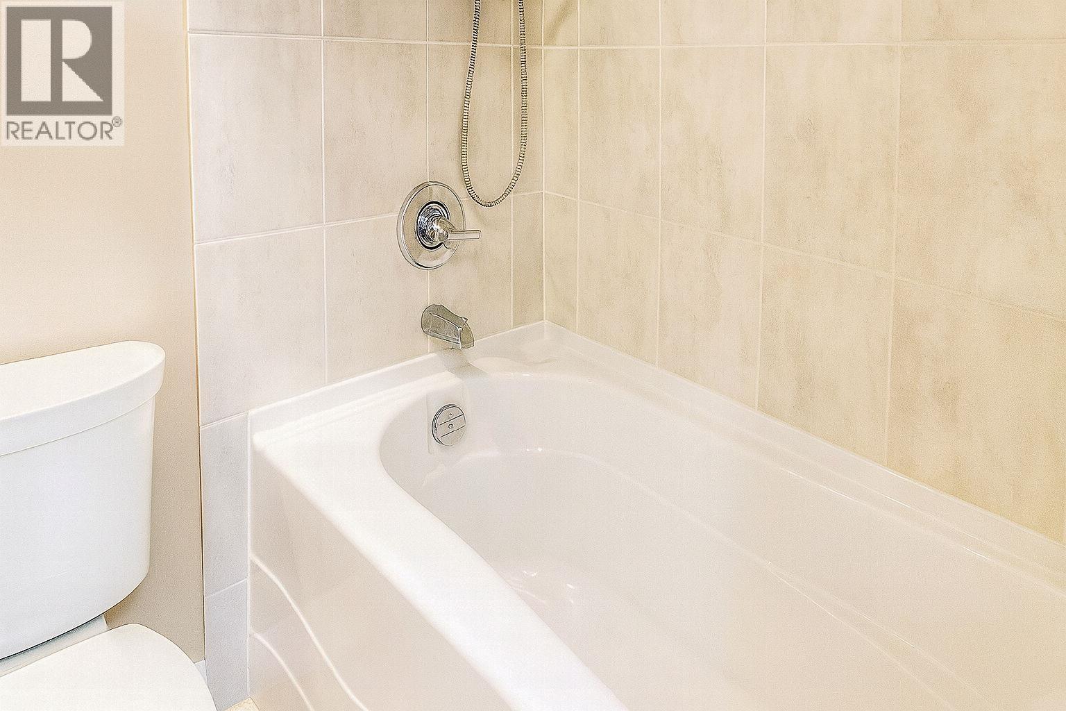 103 460 Westview Street, Coquitlam, BC