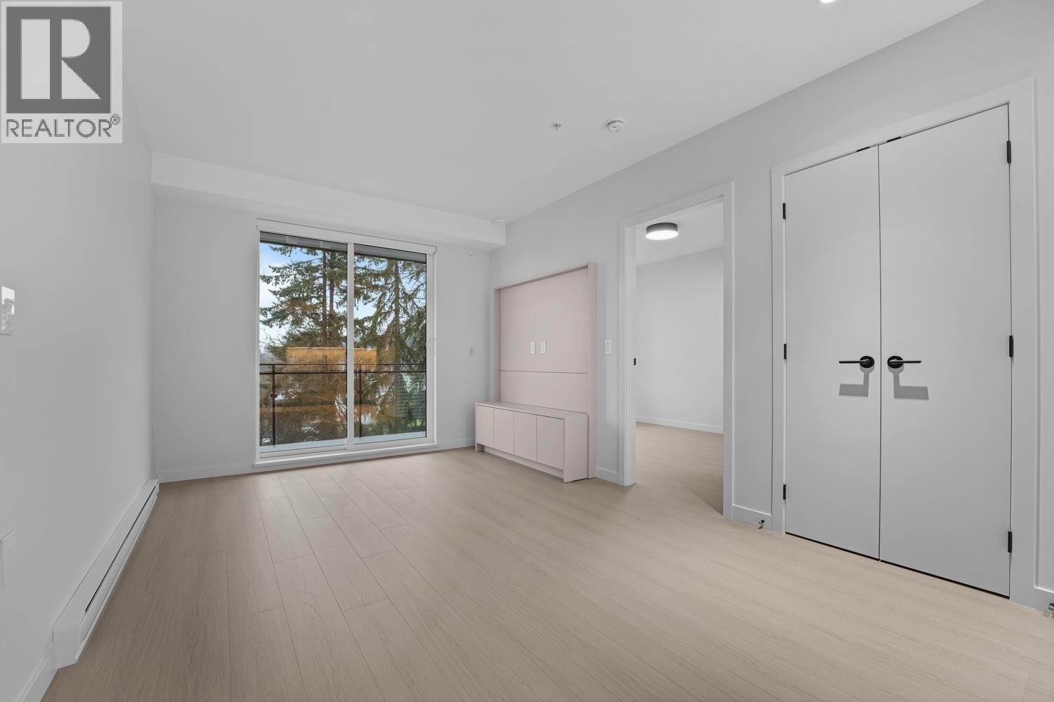 40X 125 Albert Street, Port Moody, BC - Indoor Photo Showing Other Room