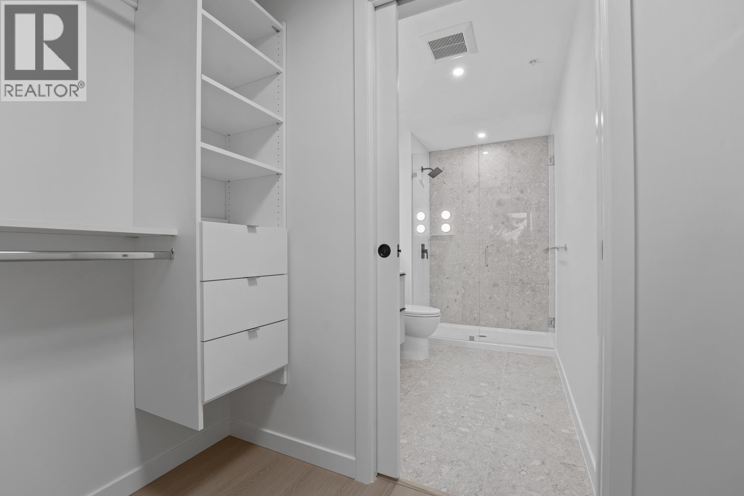 40X 125 Albert Street, Port Moody, BC - Indoor Photo Showing Other Room