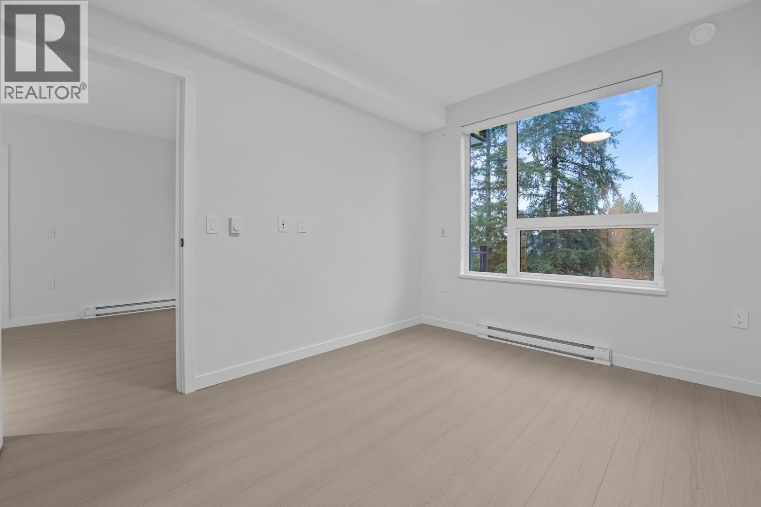 40X 125 Albert Street, Port Moody, BC - Indoor Photo Showing Other Room