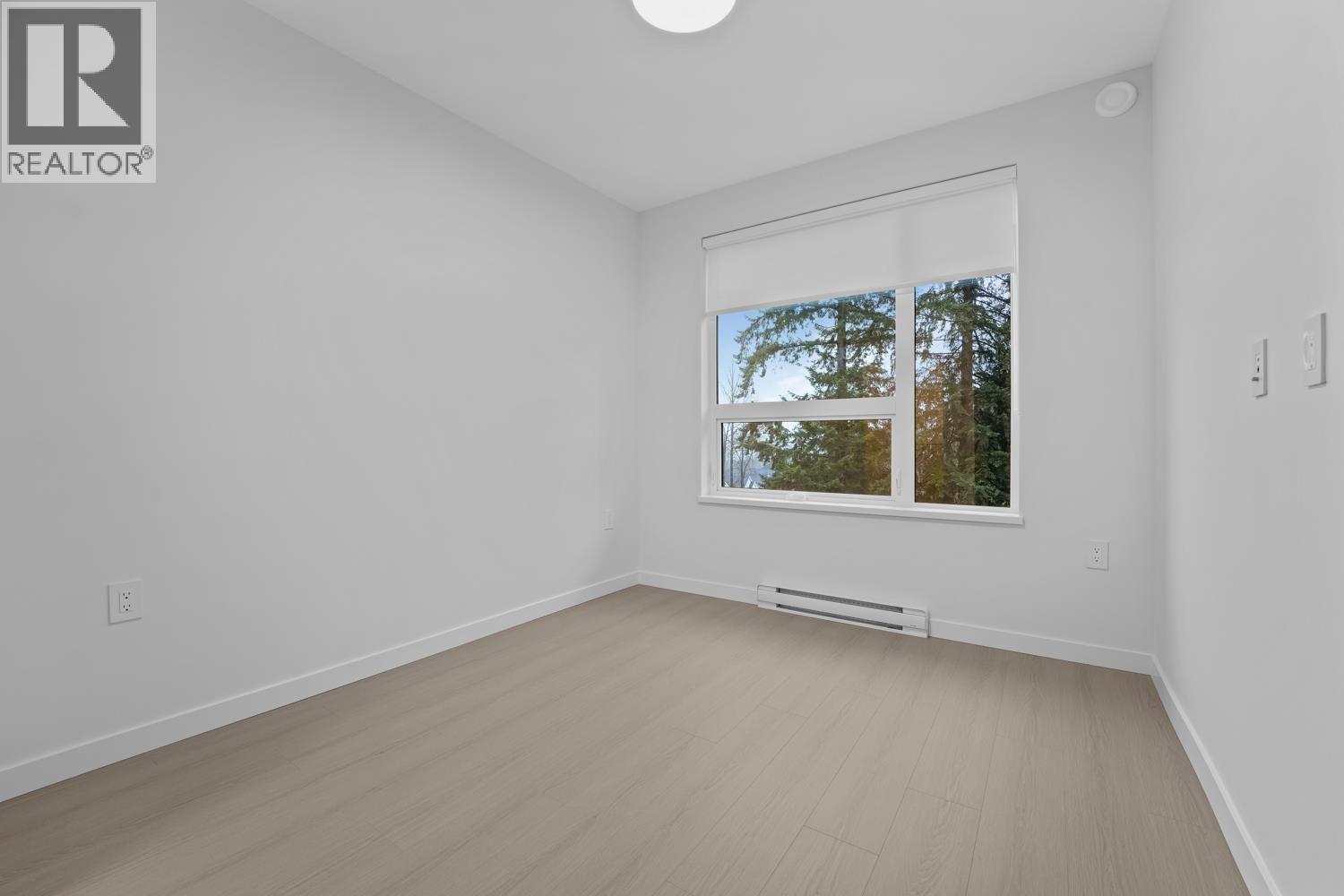 40X 125 Albert Street, Port Moody, BC - Indoor Photo Showing Other Room