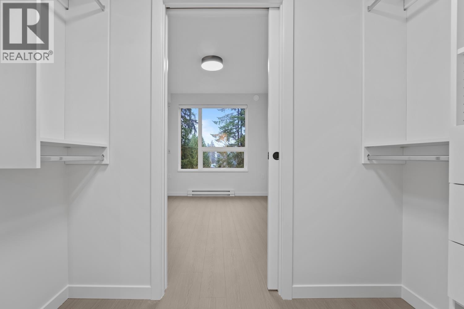 40X 125 Albert Street, Port Moody, BC - Indoor