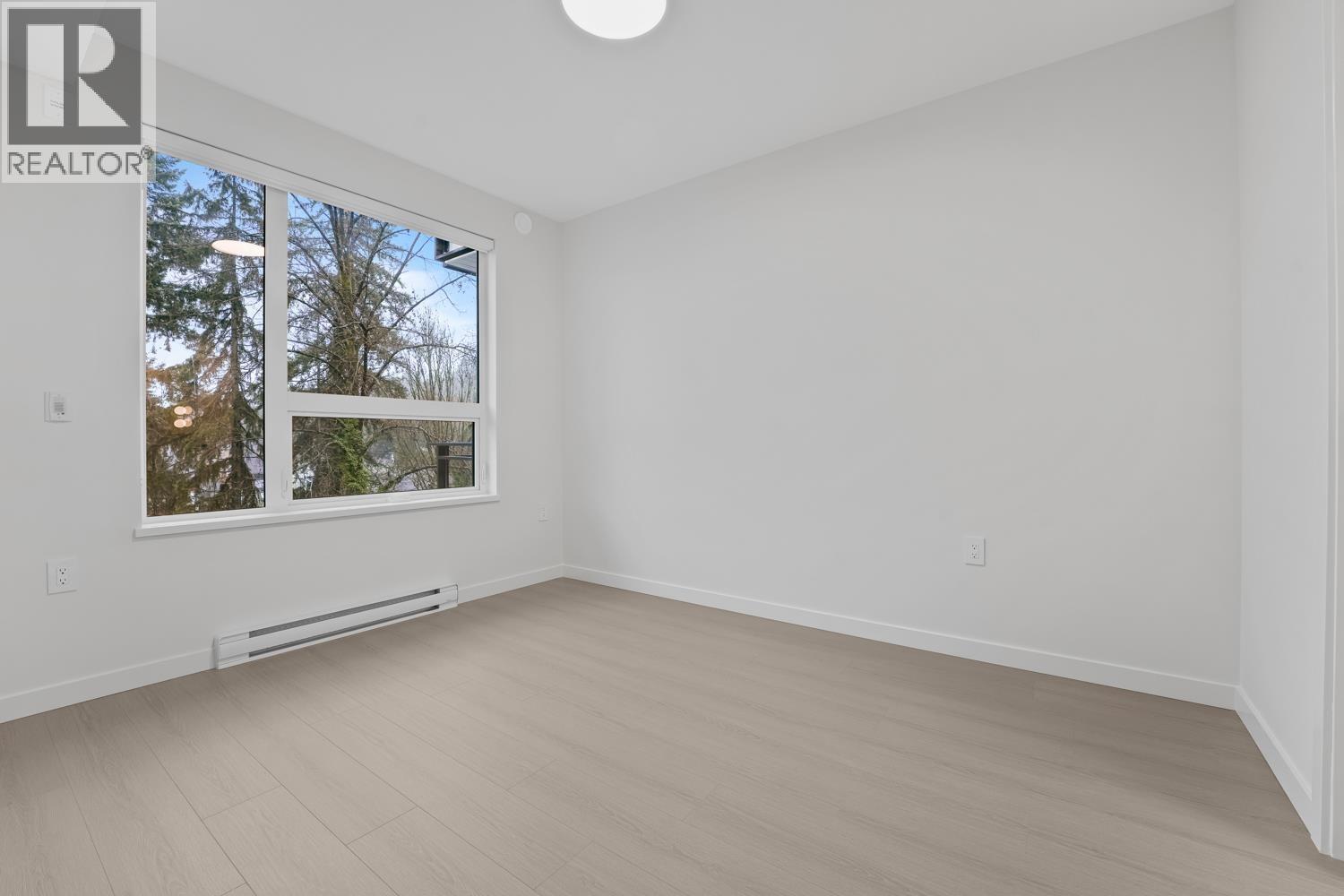 40X 125 Albert Street, Port Moody, BC - Indoor Photo Showing Other Room