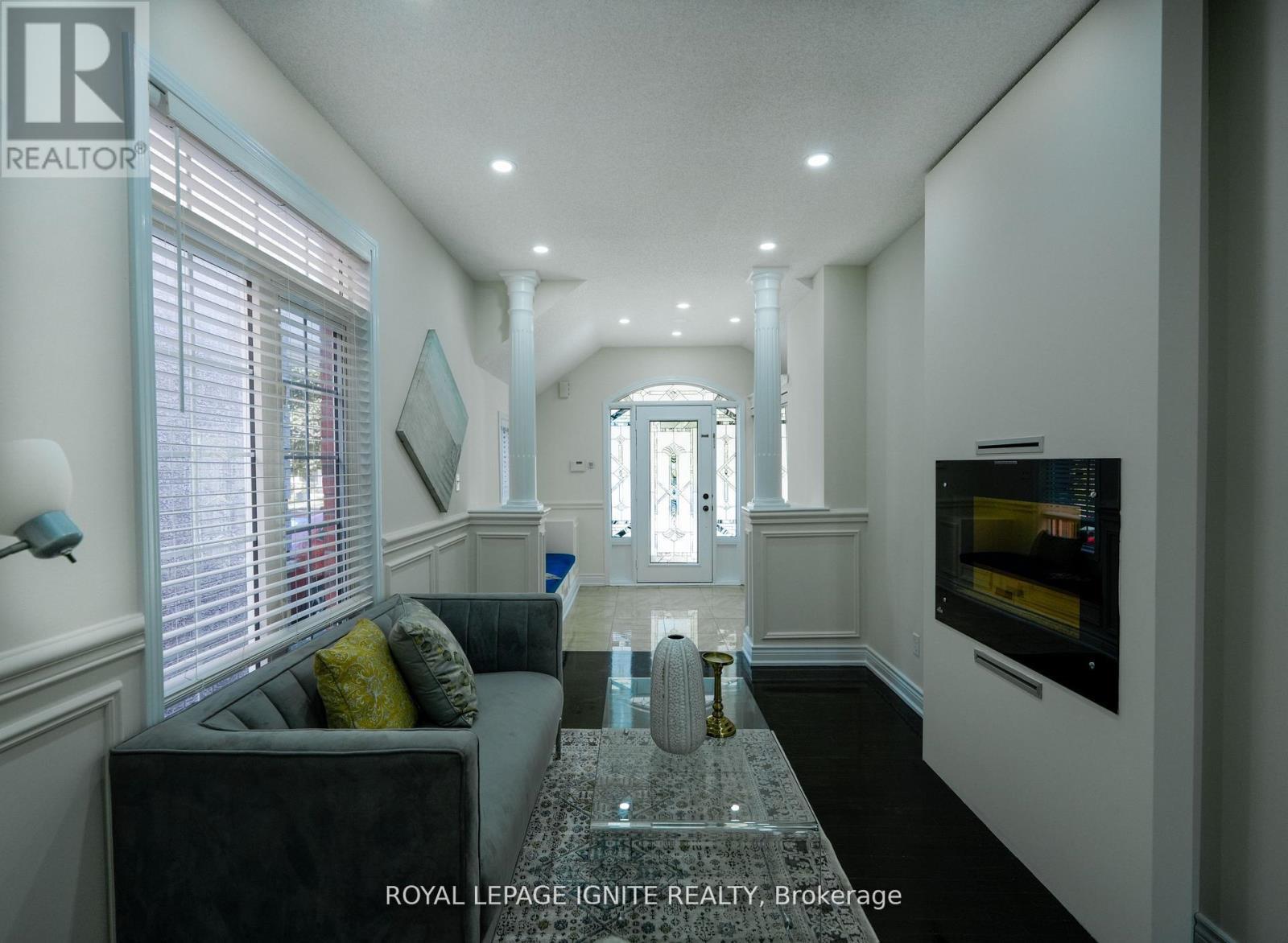 5 Dent Street, Ajax, ON - Indoor Photo Showing Other Room