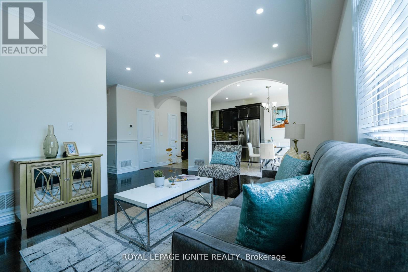 5 Dent Street, Ajax, ON - Indoor