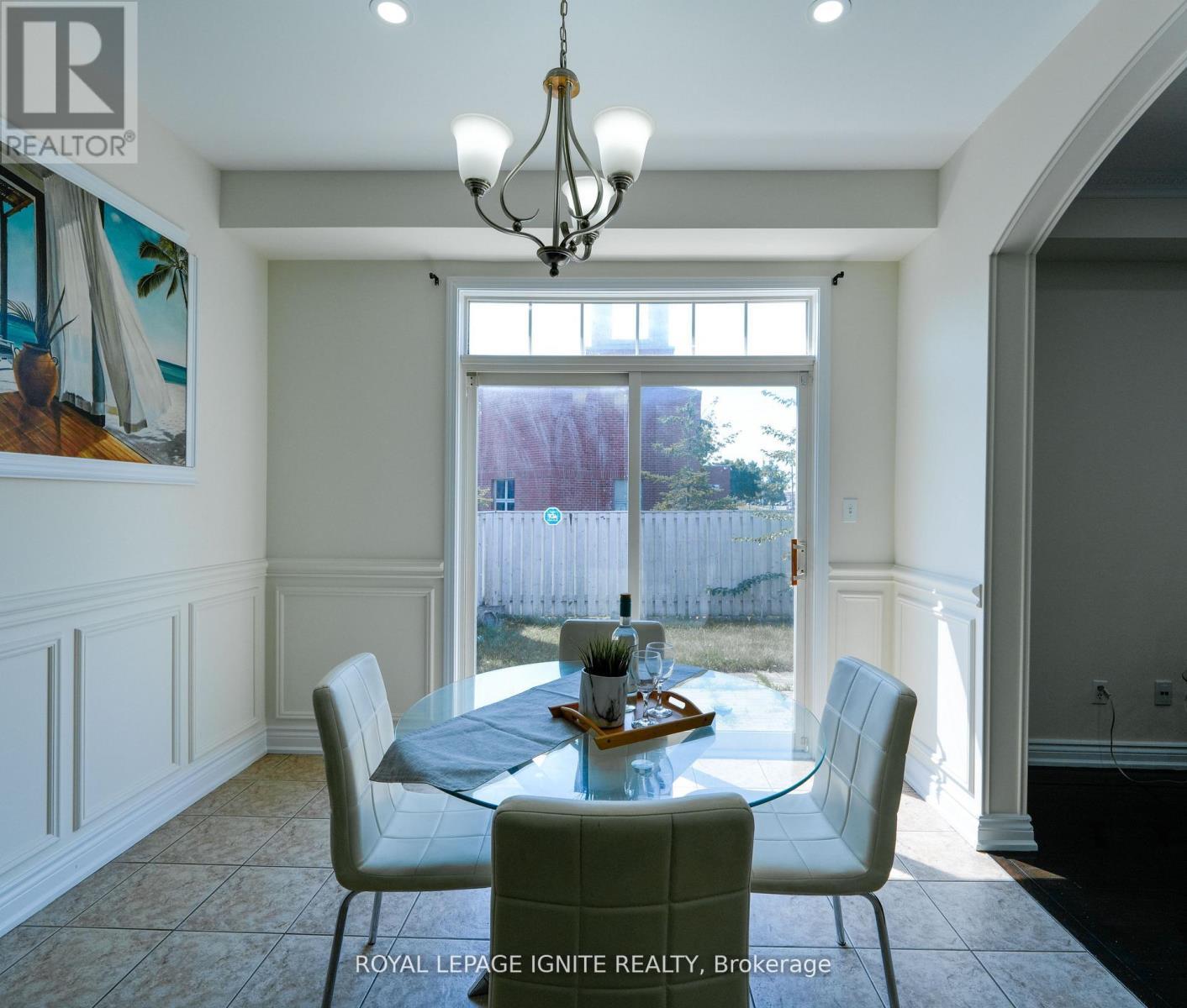 5 Dent Street, Ajax, ON - Indoor Photo Showing Dining Room