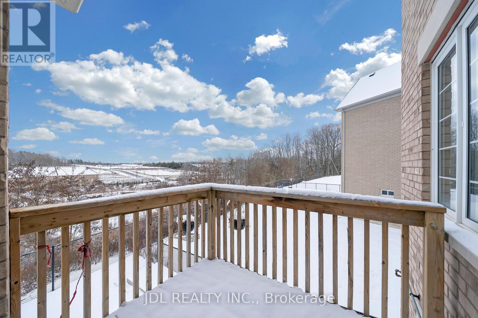 70 Forest Edge Crescent, East Gwillimbury, ON - Outdoor