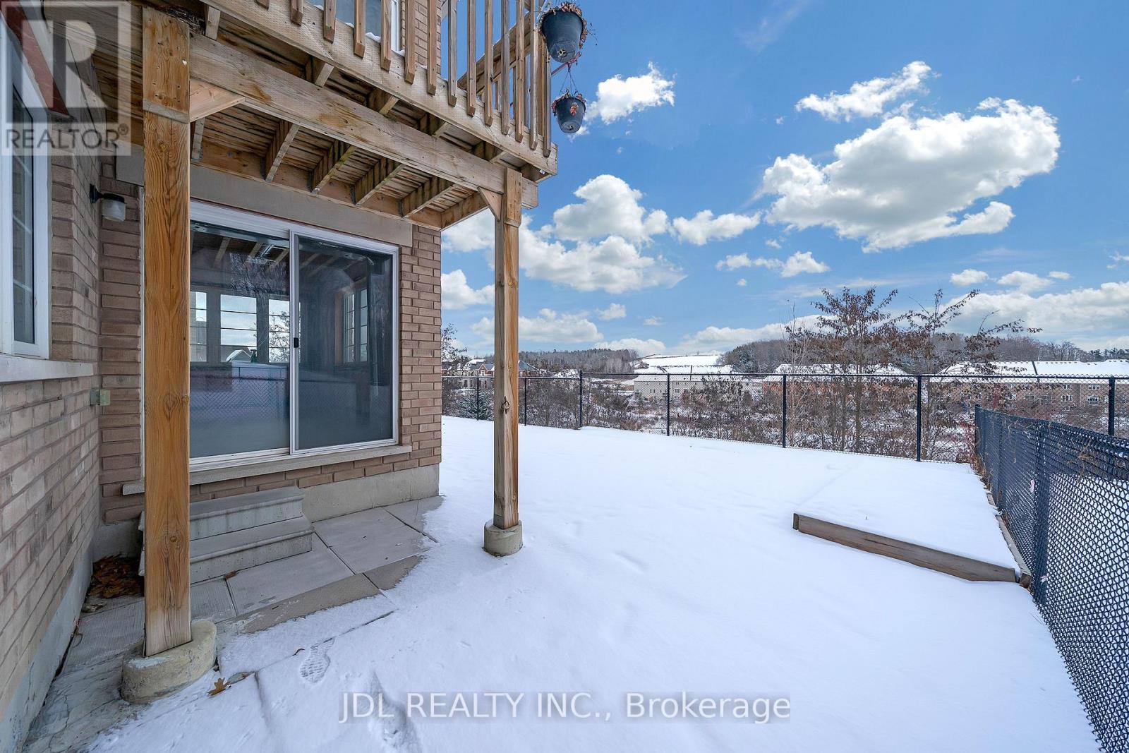 70 Forest Edge Crescent, East Gwillimbury, ON - Outdoor