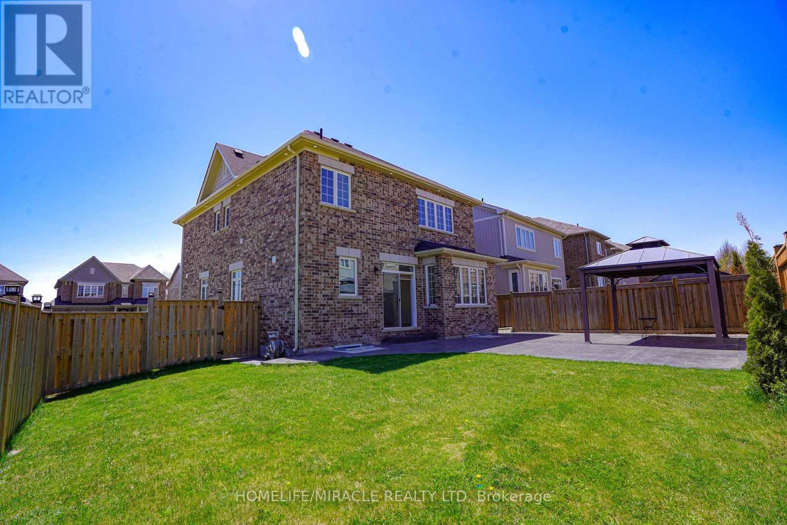 35 Drew Brown Boulevard, Orangeville, ON - Outdoor