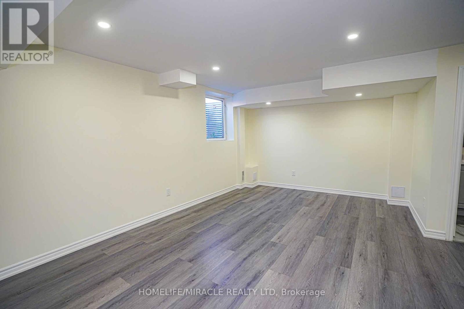 35 Drew Brown Boulevard, Orangeville, ON - Indoor