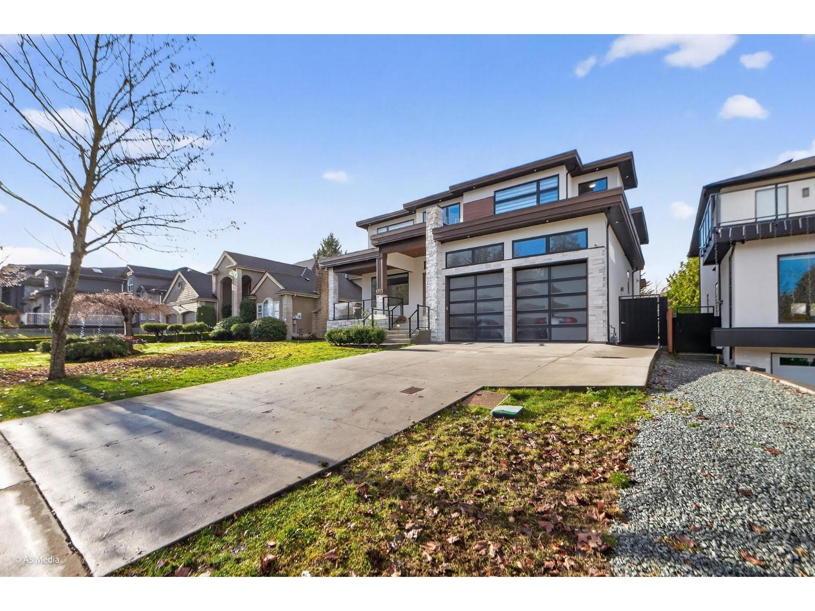 6723 122A Street, Surrey, BC - Outdoor With Facade
