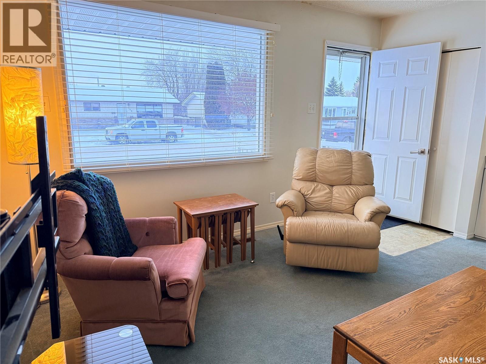 709 Arthur Avenue, Estevan, SK - Indoor