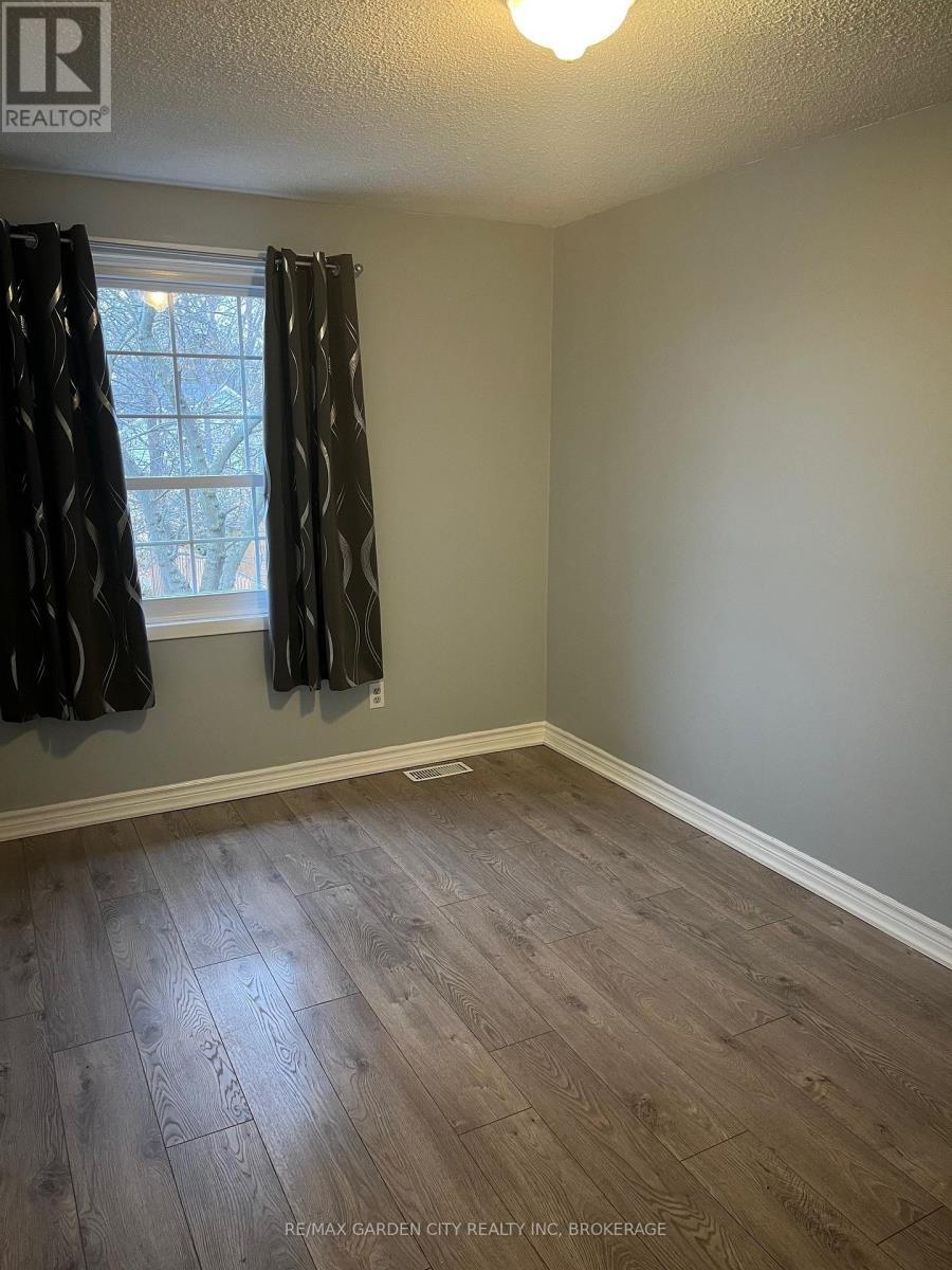 42 Oakmeadow Place, St. Catharines (Lakeshore), ON - Indoor Photo Showing Other Room