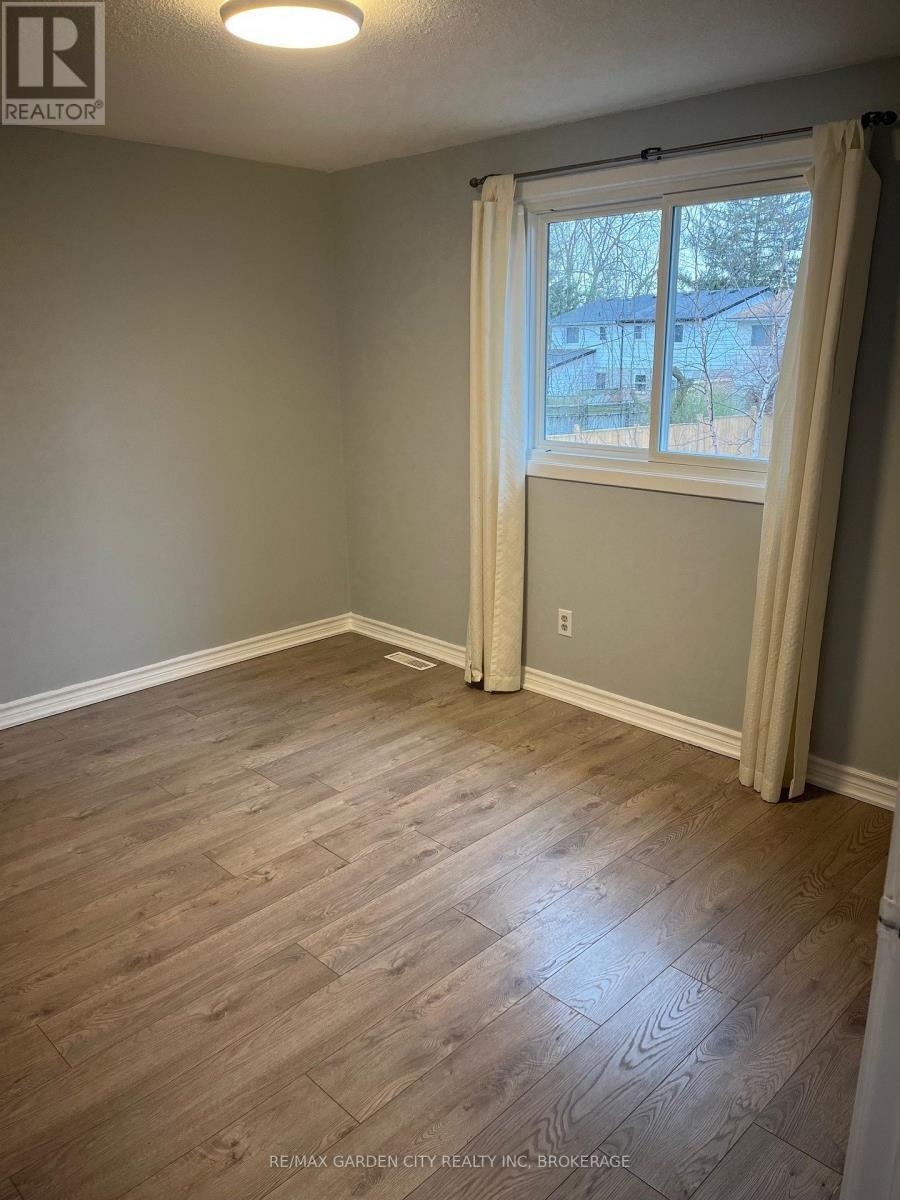 42 Oakmeadow Place, St. Catharines (Lakeshore), ON - Indoor Photo Showing Other Room