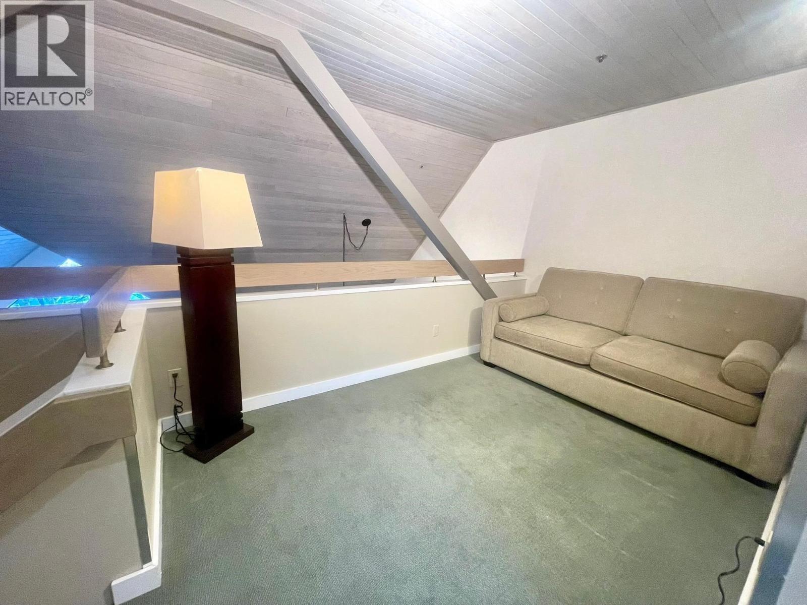 901 (Wk 5)-4293 Mountain Square, Whistler, BC - Indoor