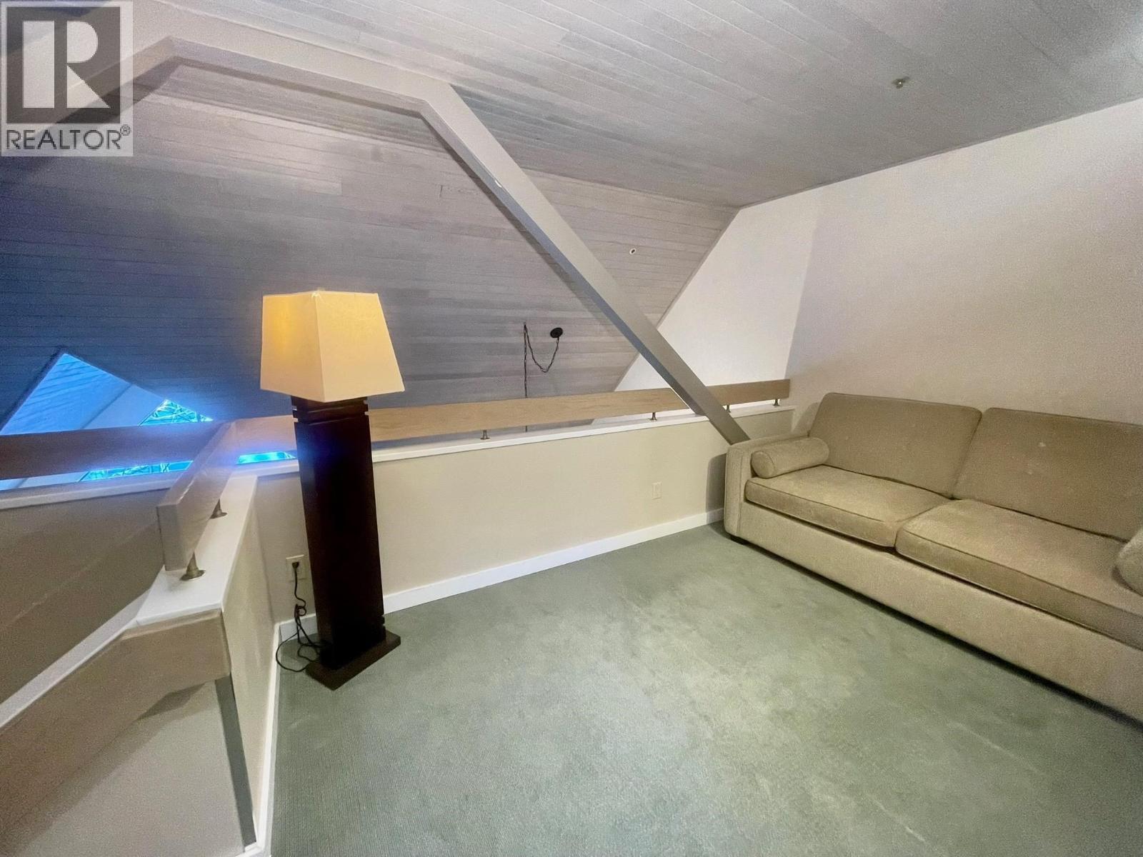 901 (Wk 5)-4293 Mountain Square, Whistler, BC - Indoor