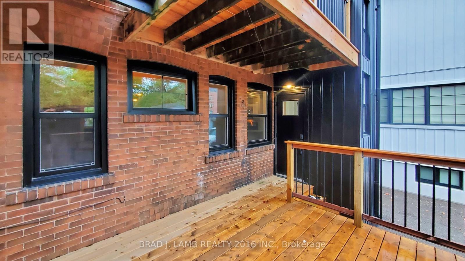 107 Woodbine Avenue, Toronto, ON - Outdoor With Exterior