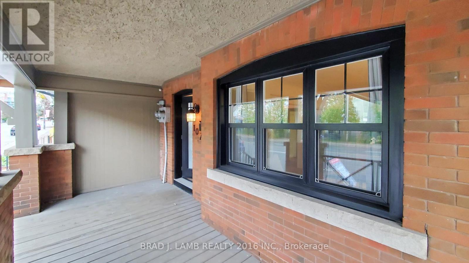 107 Woodbine Avenue, Toronto, ON - Outdoor With Exterior