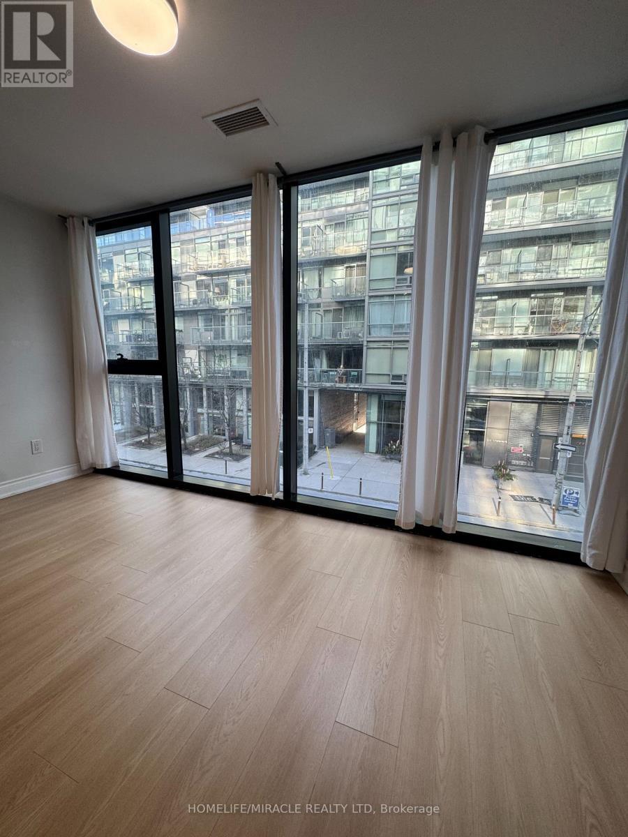 204 - 38 Stewart Street, Toronto, ON - Indoor With Fireplace