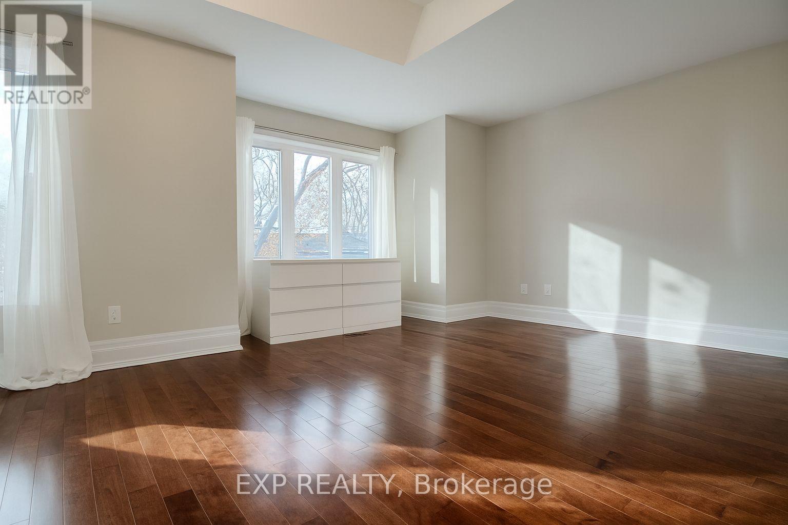 Main - 1291 Pape Avenue, Toronto, ON - Indoor Photo Showing Other Room