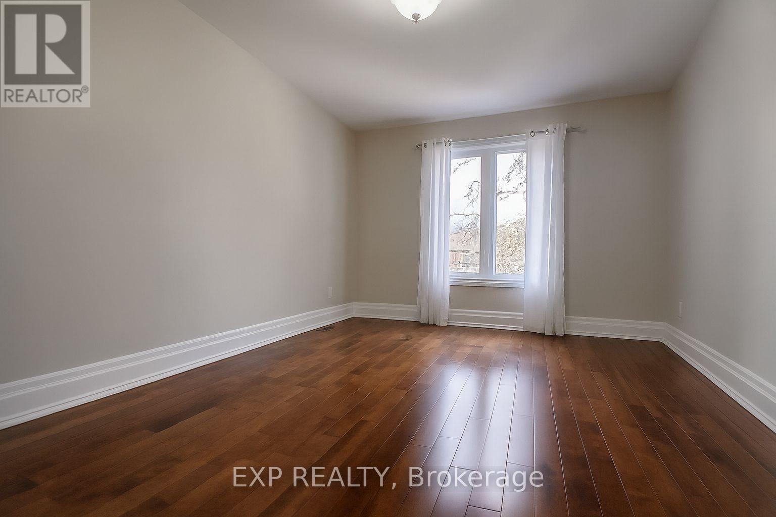 Main - 1291 Pape Avenue, Toronto, ON - Indoor Photo Showing Other Room