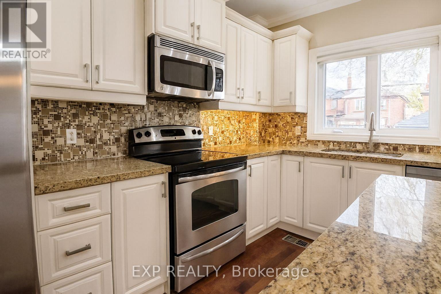Main - 1291 Pape Avenue, Toronto, ON - Indoor Photo Showing Kitchen With Stainless Steel Kitchen