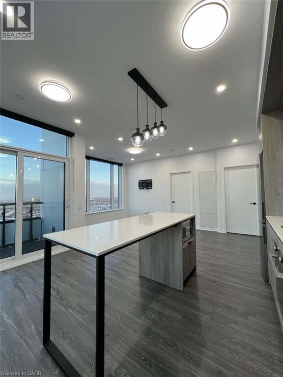 2711 - 2495 Eglinton Avenue, Mississauga, ON - Indoor Photo Showing Other Room