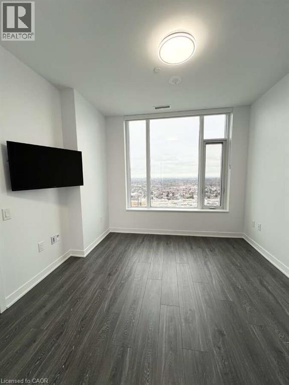 2711 - 2495 Eglinton Avenue, Mississauga, ON - Indoor