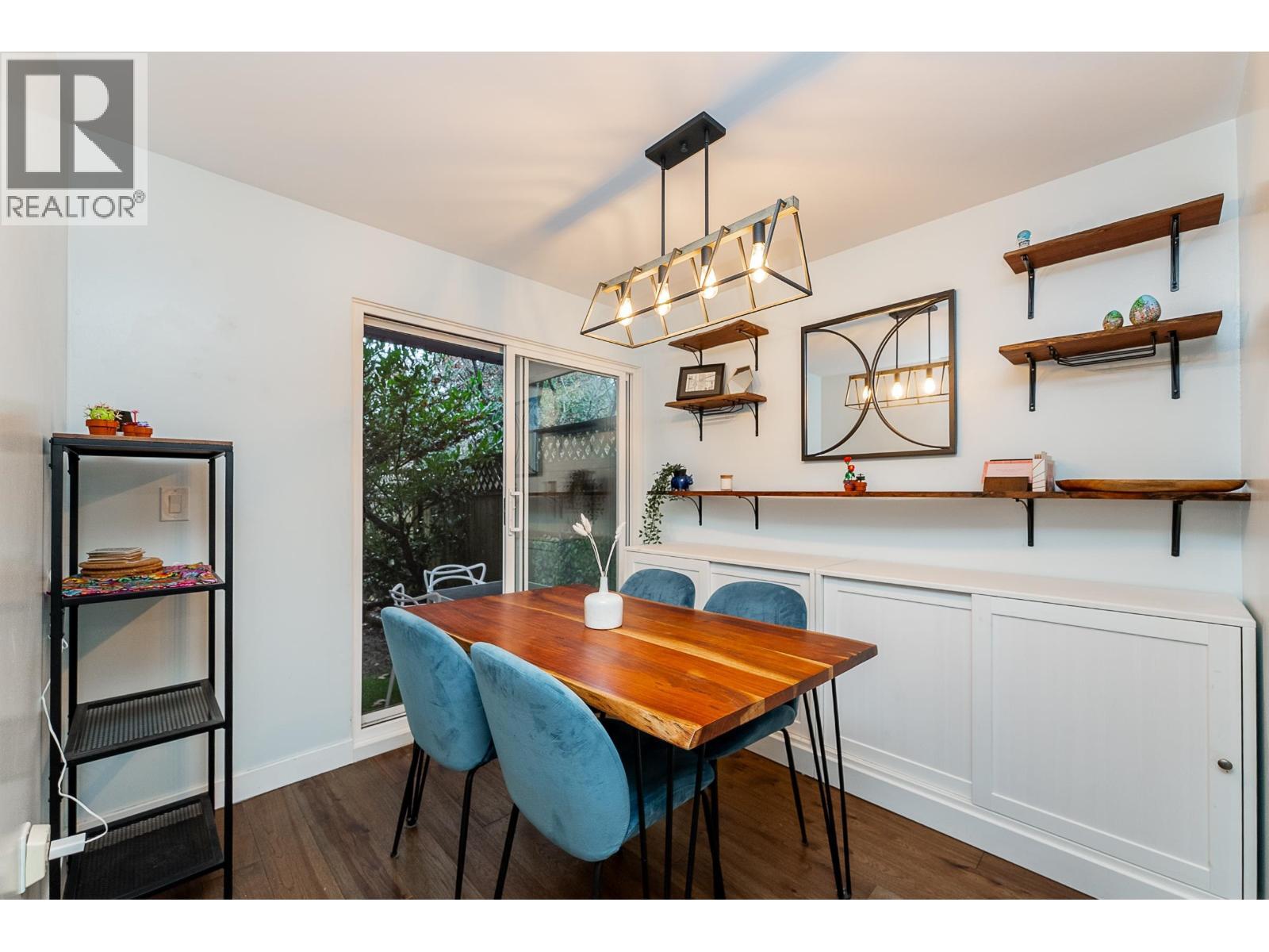 3005 Firbrook Place, Coquitlam, BC - Indoor Photo Showing Dining Room