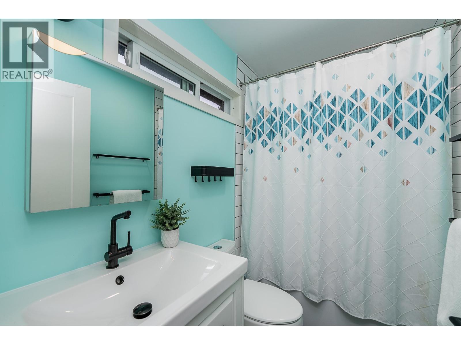 3005 Firbrook Place, Coquitlam, BC - Indoor Photo Showing Bathroom