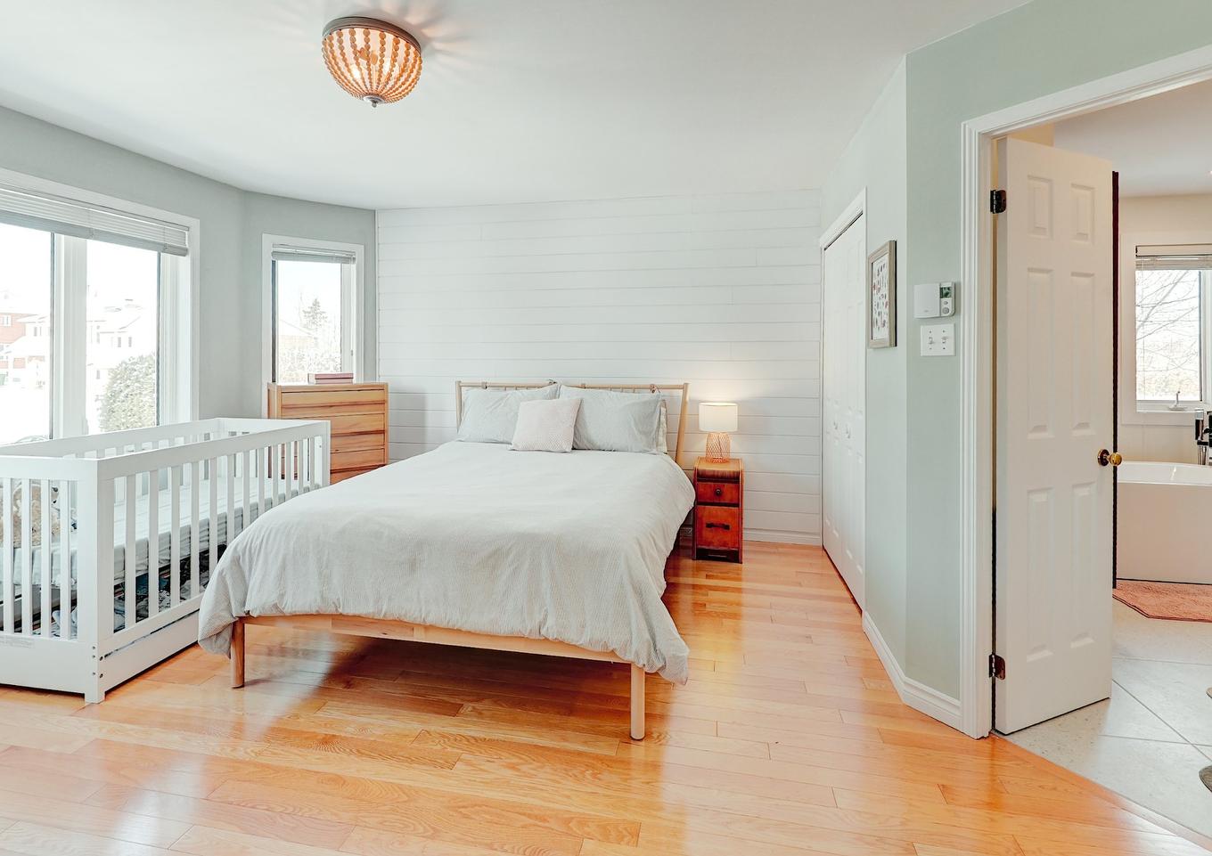 Primary bedroom - 4587 Rue Du Calembour, Sherbrooke (Brompton/Rock Forest/Saint-Élie/Deauville), QC - Indoor Photo Showing Bedroom