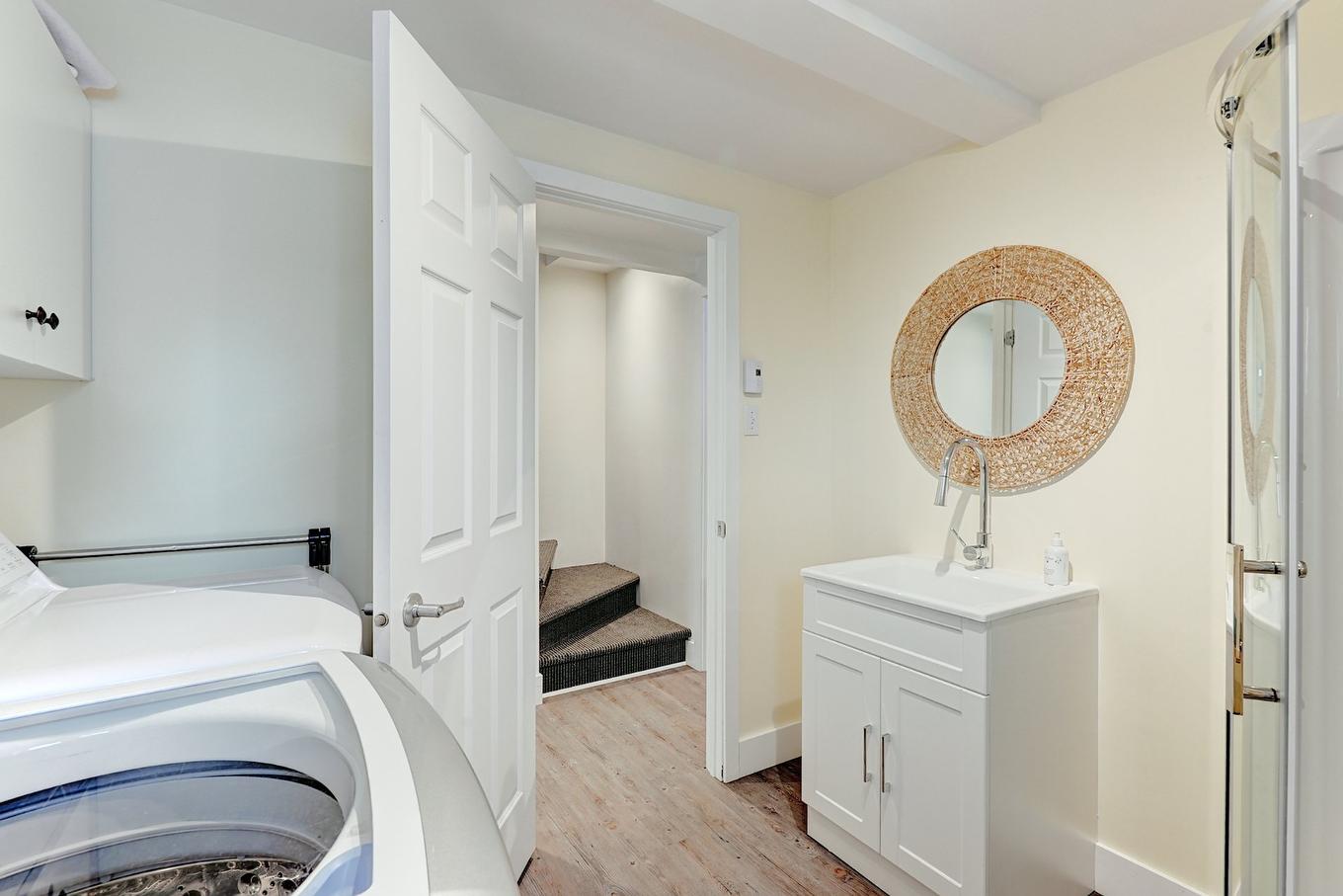 Laundry room - 4587 Rue Du Calembour, Sherbrooke (Brompton/Rock Forest/Saint-Élie/Deauville), QC - Indoor Photo Showing Laundry Room