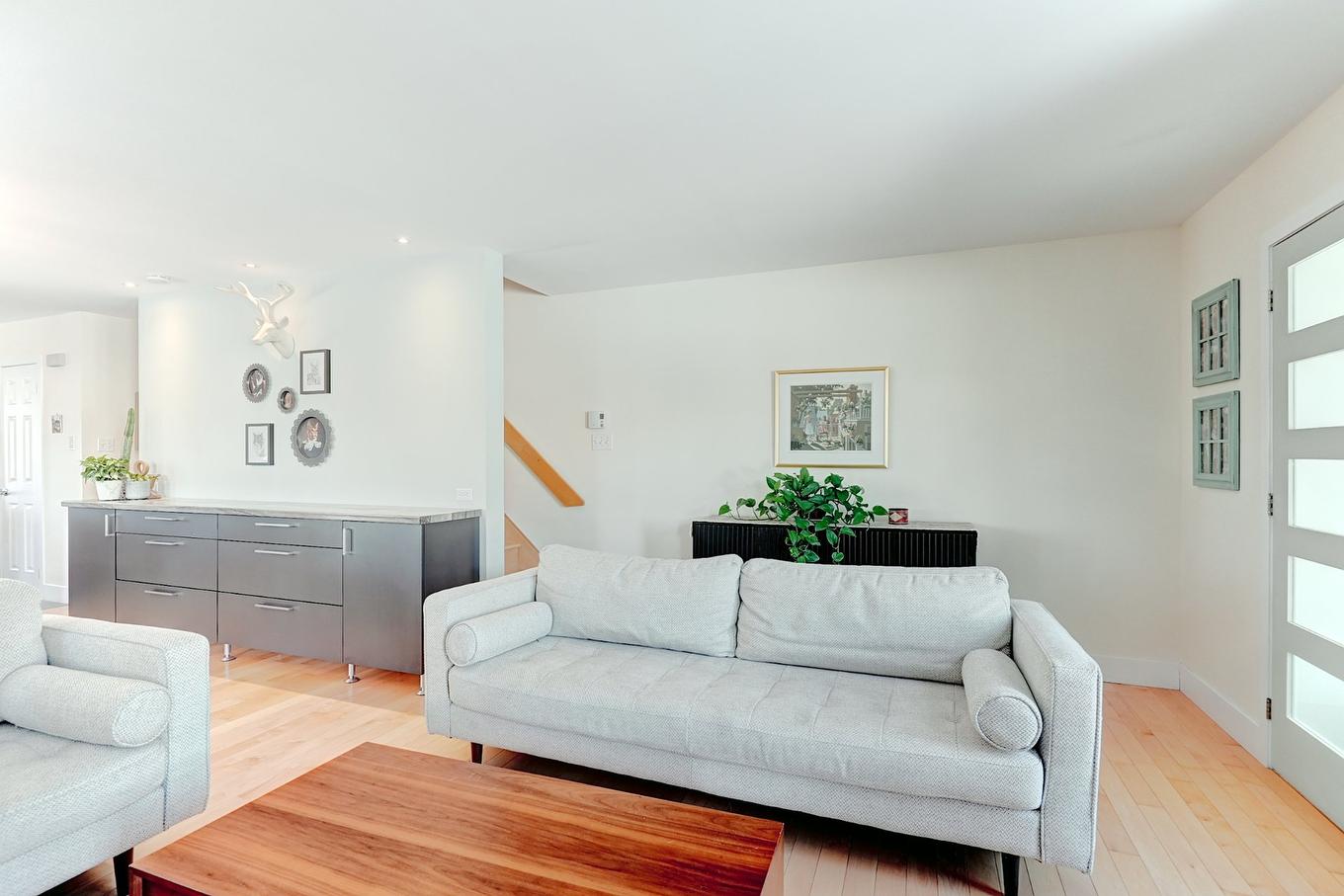 Living room - 4587 Rue Du Calembour, Sherbrooke (Brompton/Rock Forest/Saint-Élie/Deauville), QC - Indoor Photo Showing Living Room