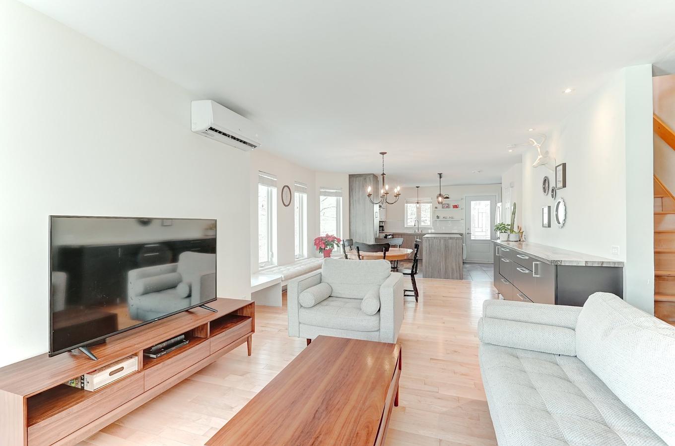 Overall view - 4587 Rue Du Calembour, Sherbrooke (Brompton/Rock Forest/Saint-Élie/Deauville), QC - Indoor Photo Showing Living Room