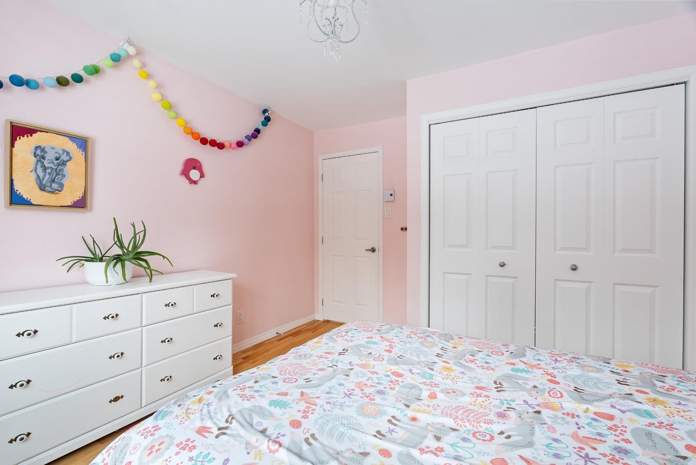 Chambre à coucher - 1210 Rue Du Geyser, Québec (La Haute-Saint-Charles), QC - Indoor Photo Showing Bedroom