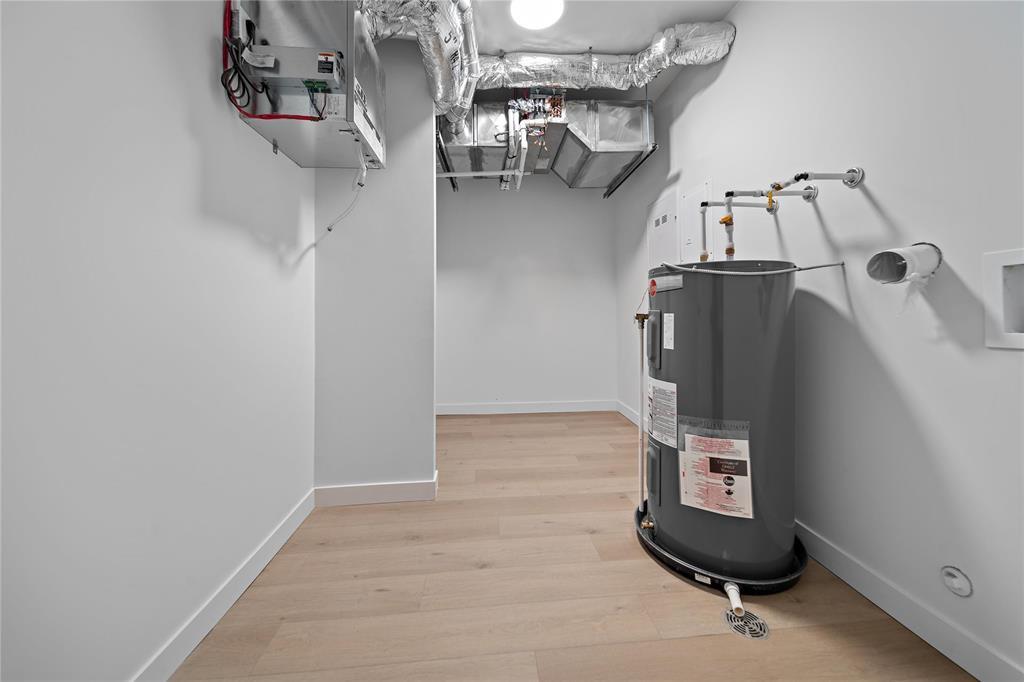 204 287 Hamilton Street, Neepawa, MB - Indoor