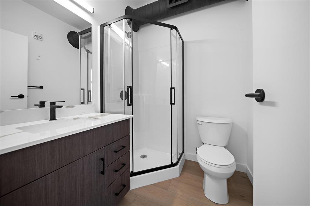 204 287 Hamilton Street, Neepawa, MB - Indoor Photo Showing Bathroom