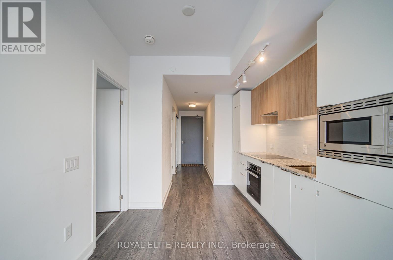 535 - 20 O'Neill Road, Toronto, ON - Indoor Photo Showing Kitchen