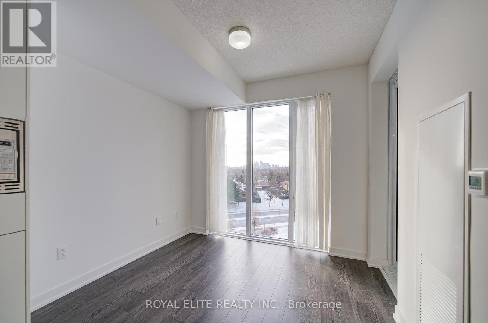535 - 20 O'Neill Road, Toronto, ON - Indoor Photo Showing Other Room