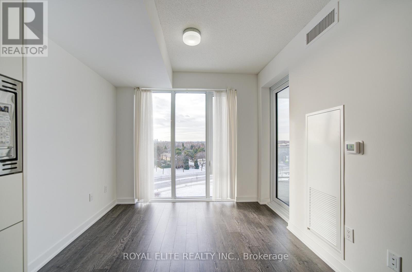 535 - 20 O'Neill Road, Toronto, ON - Indoor Photo Showing Other Room