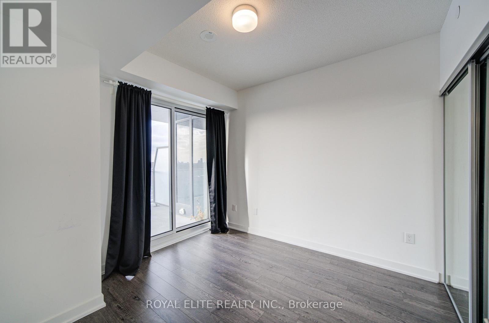 535 - 20 O'Neill Road, Toronto, ON - Indoor Photo Showing Other Room