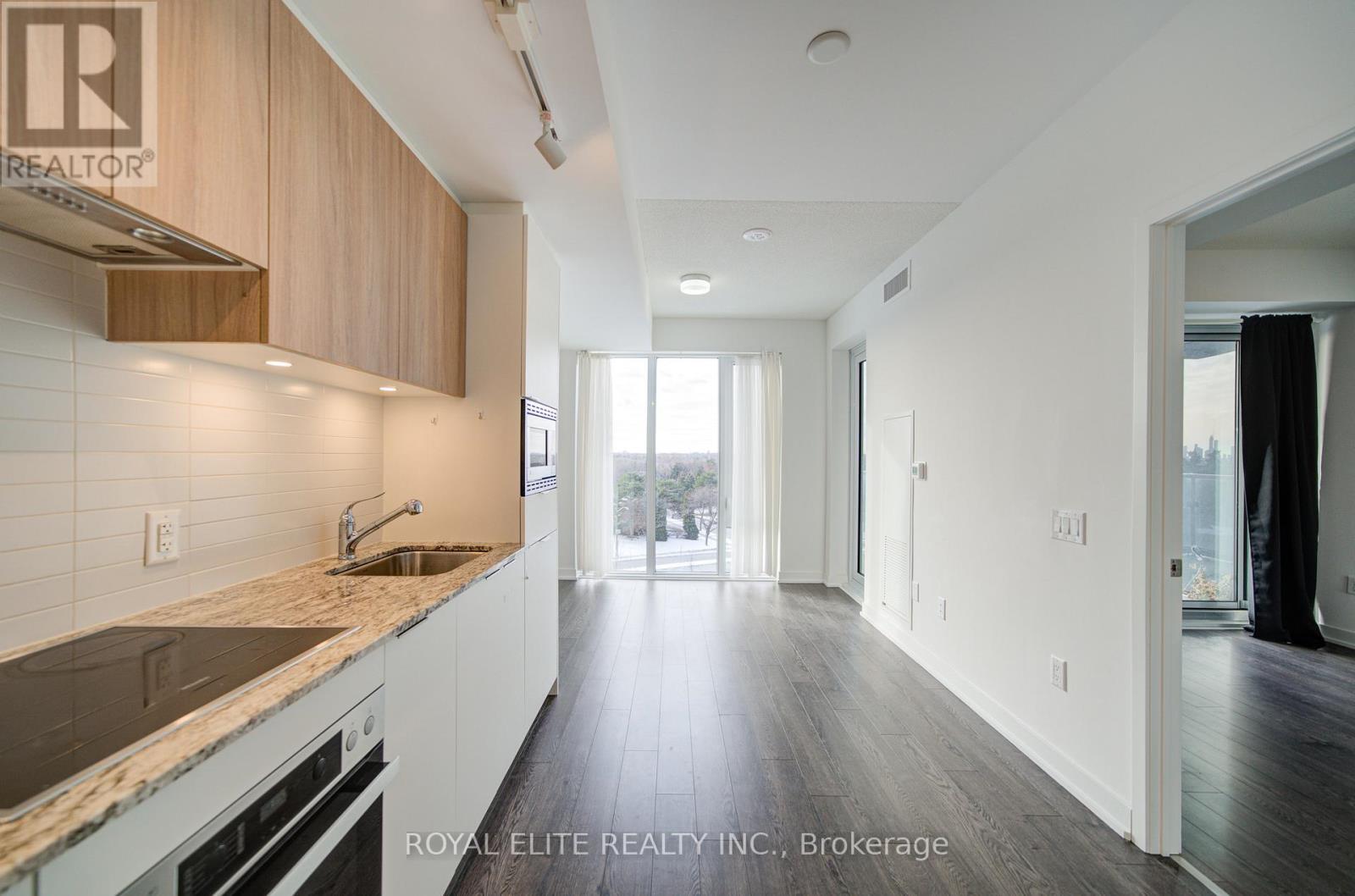 535 - 20 O'Neill Road, Toronto, ON - Indoor Photo Showing Kitchen With Upgraded Kitchen
